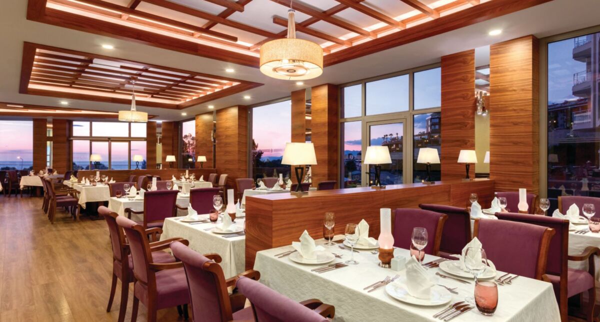 Ramada Resort Kusadasi Turcja - Wyżywienie