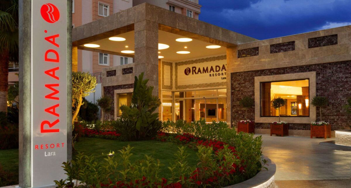 Hotel Ramada Resort Lara Turcja - Hotel