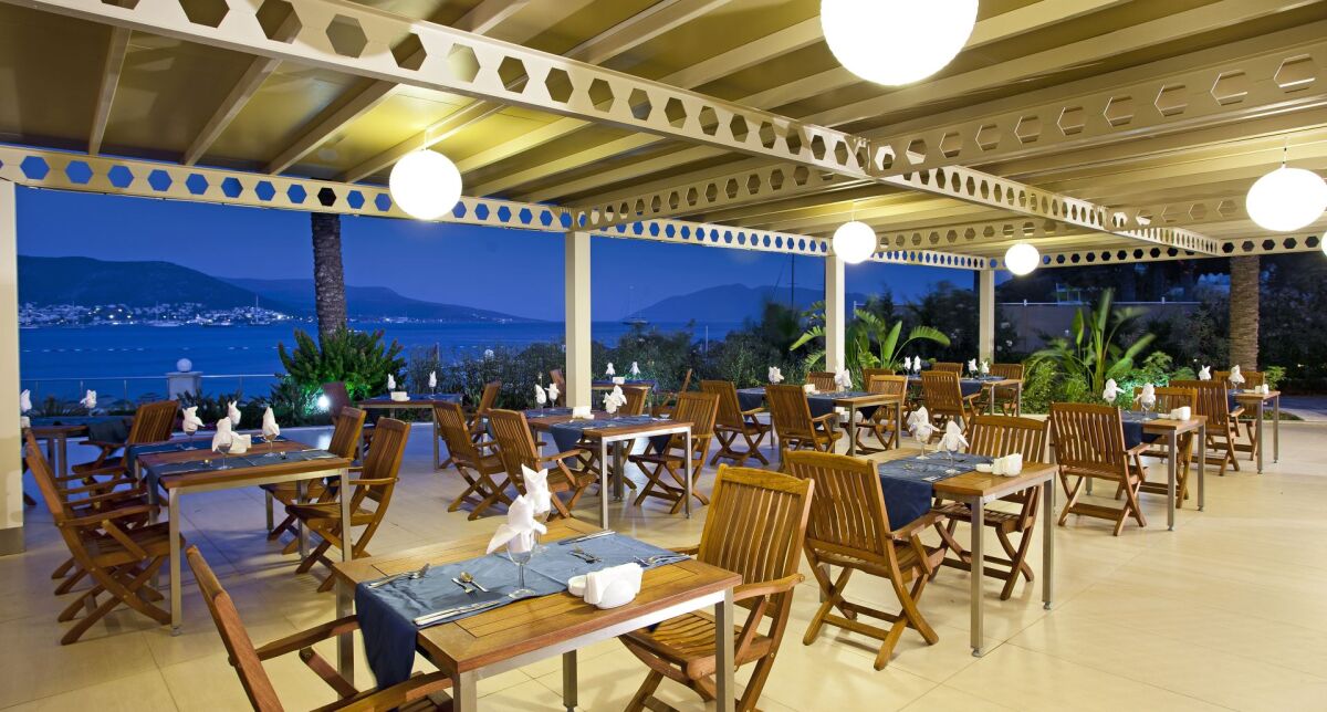 Salmakis Beach Resort & Spa Turcja - Hotel
