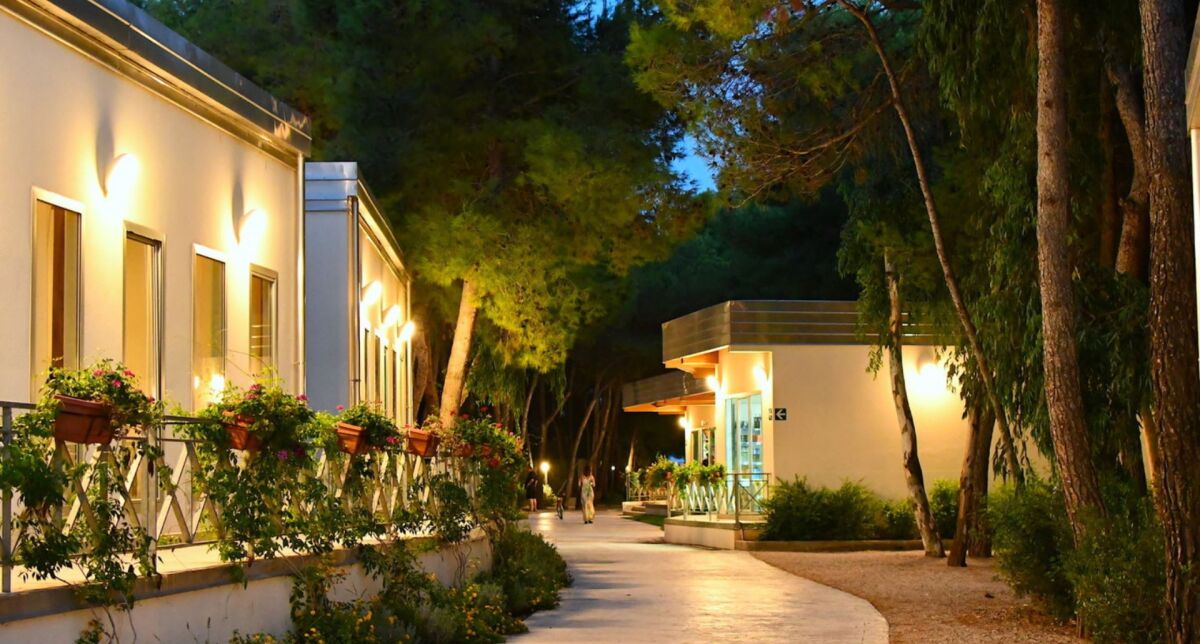 Sira Resort Włochy - Hotel