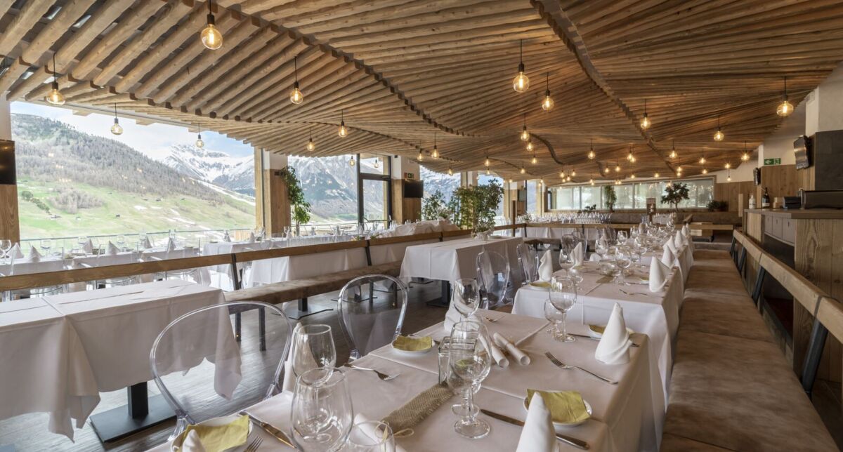 Hotel Alpen Village Włochy - Hotel