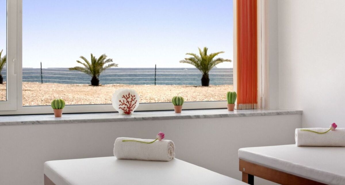 Delta Hotels by Mariott Giardini Naxos Włochy - Hotel