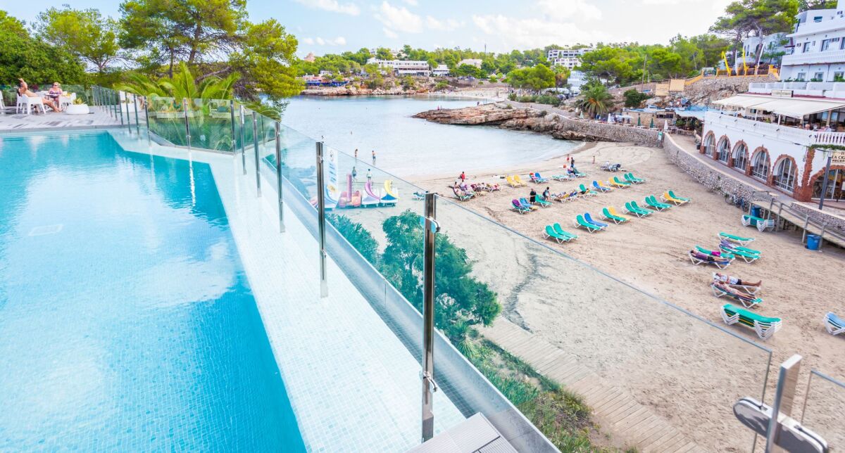 Grupotel Ibiza Beach Resort Hiszpania - Położenie