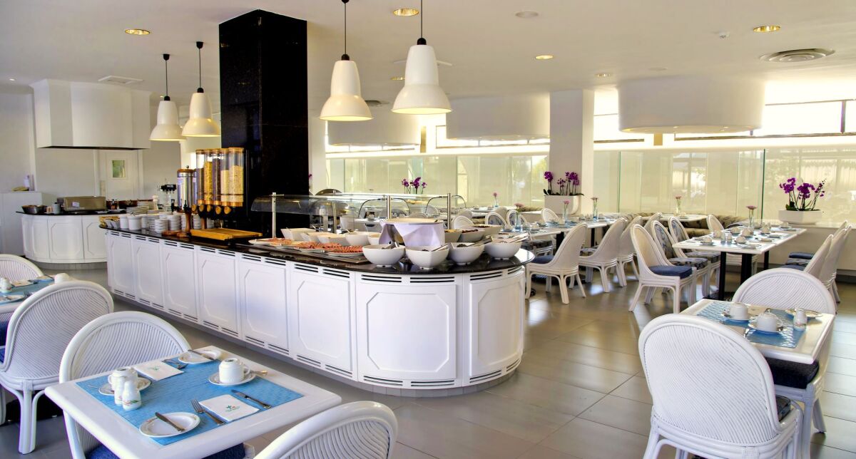 Palm Beach Hotel und Bungalows      Cypr - Wyżywienie