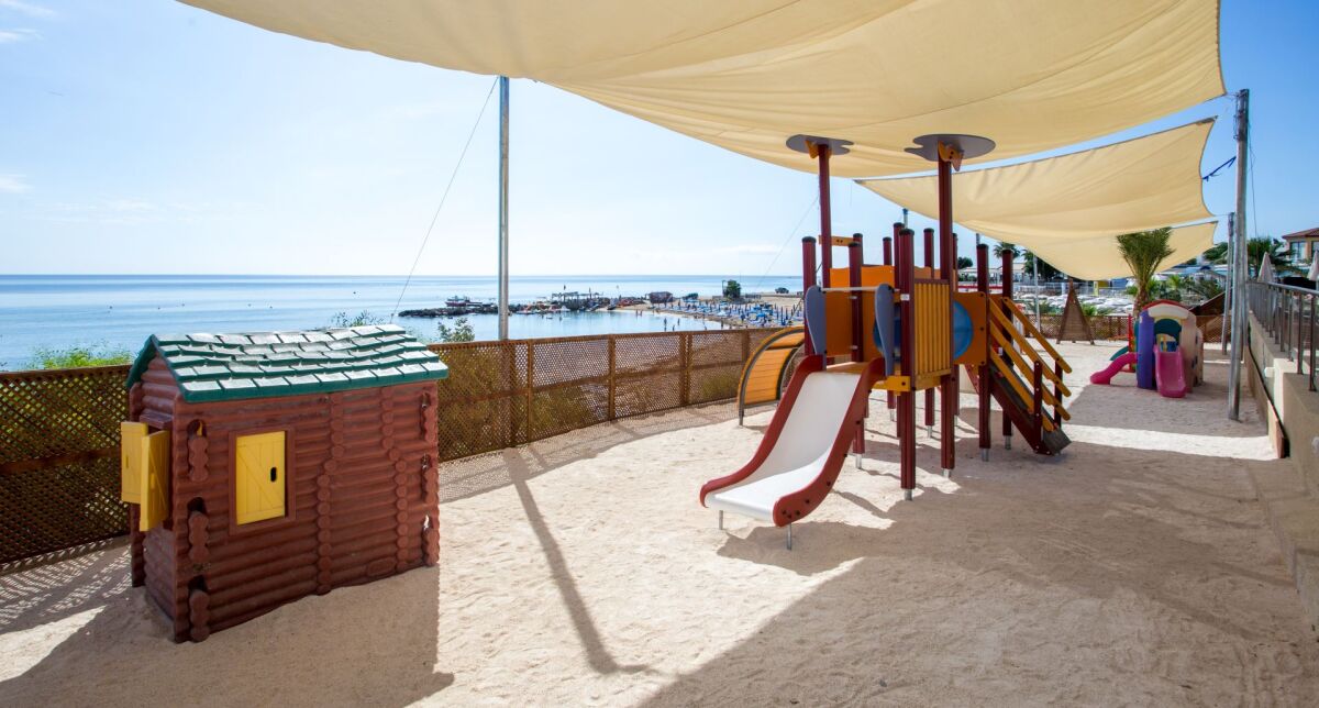 The Golden Coast Beach Hotel Cypr - Dla dzieci