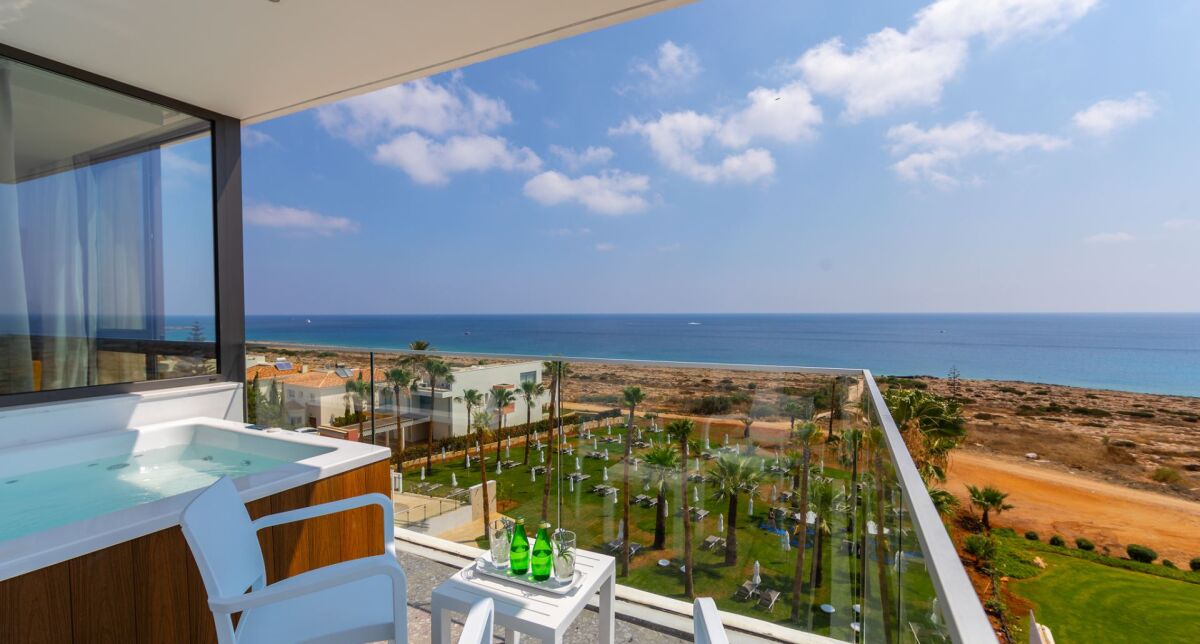 Leonardo Crystal Cove Hotel & Spa by the Sea Cypr - Pokoje