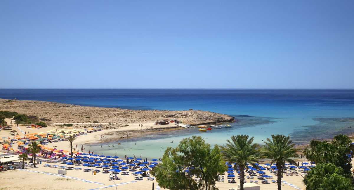 Hotel Anonymous Beach Cypr - Położenie