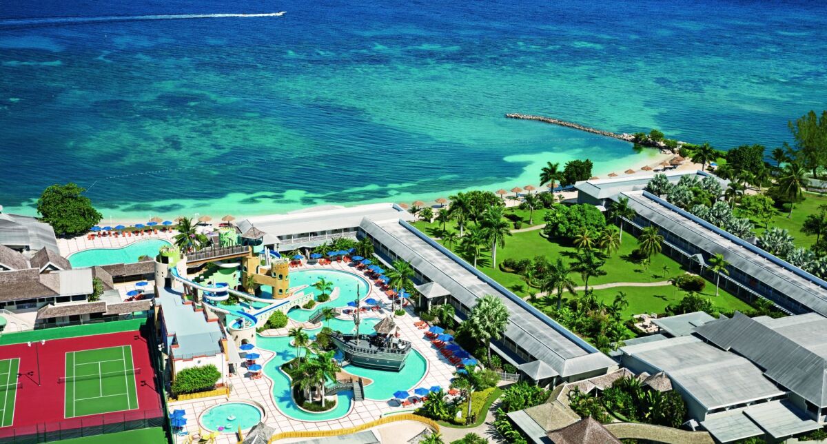 Sunset Beach Resort, Spa and Waterpark Jamajka - Położenie