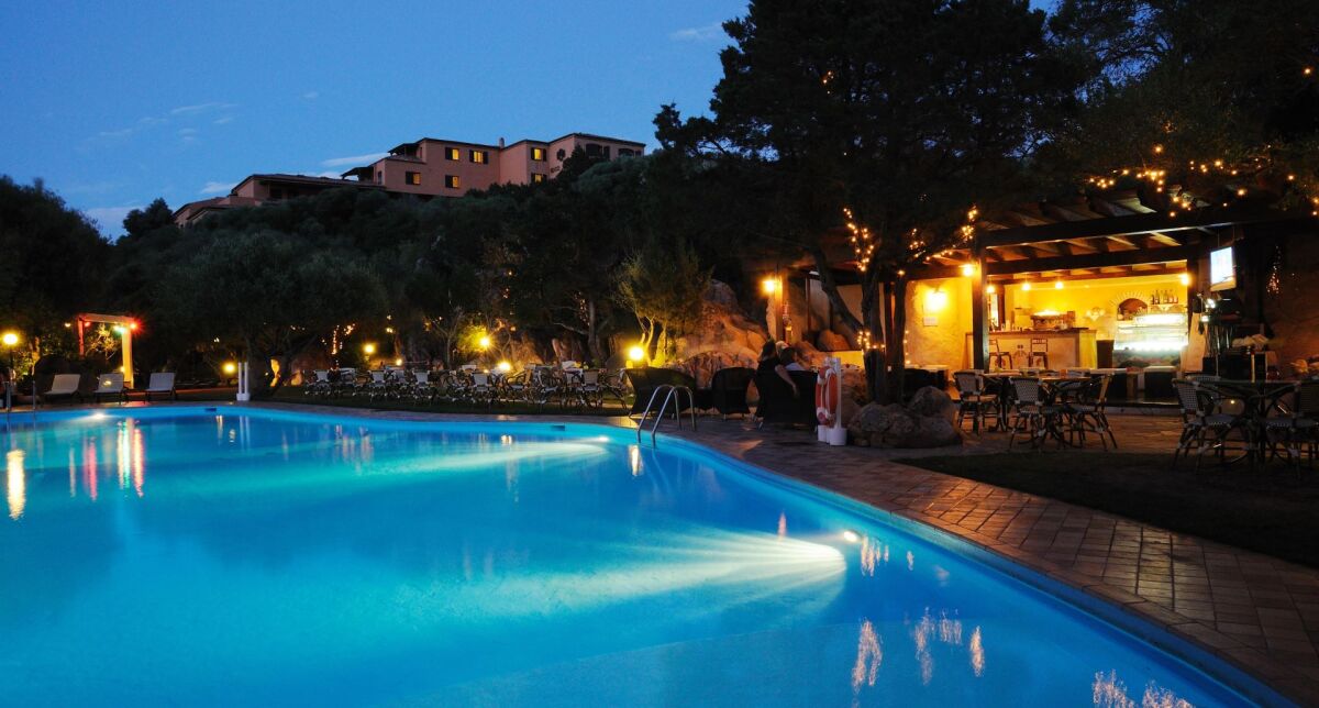 Hotel Rocce Sarde Włochy - Hotel