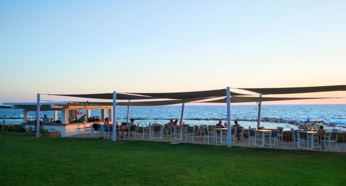 St. George Hotel Spa & Golf Beach Resort Cypr - Hotel