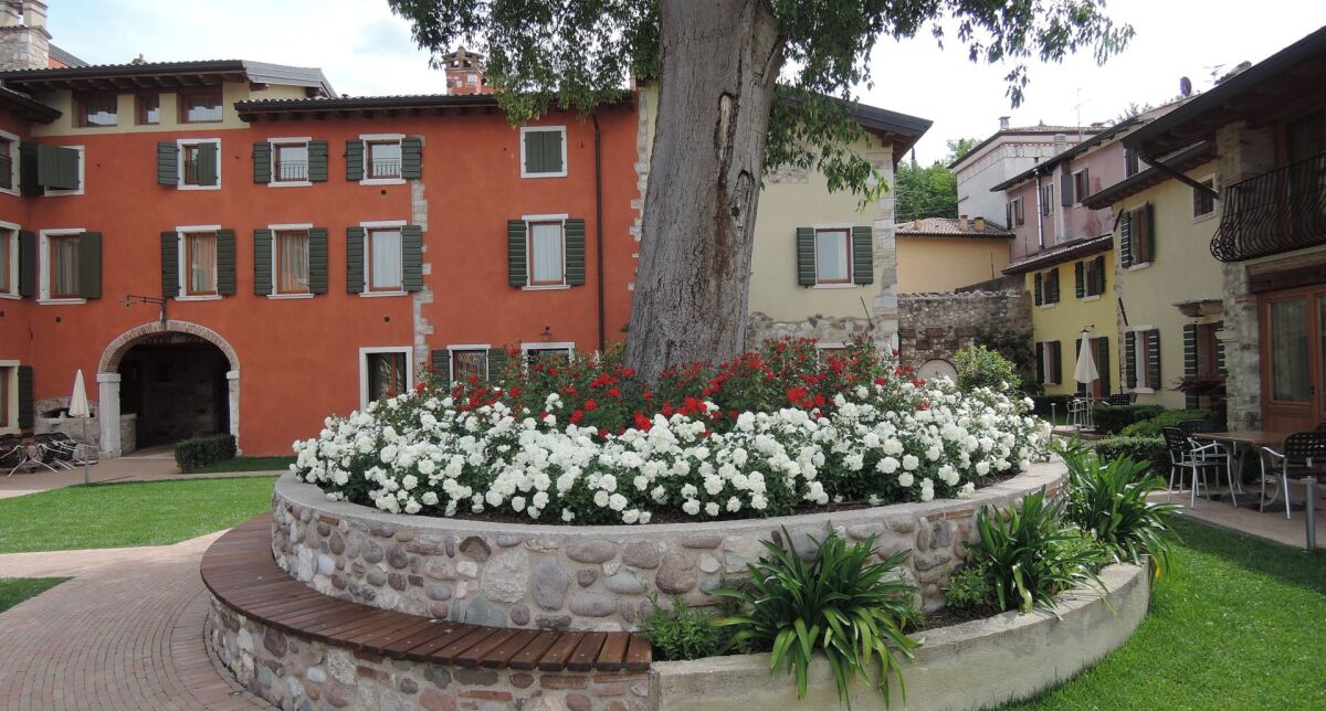 Borgo Mondragon a Lazise Włochy - Hotel