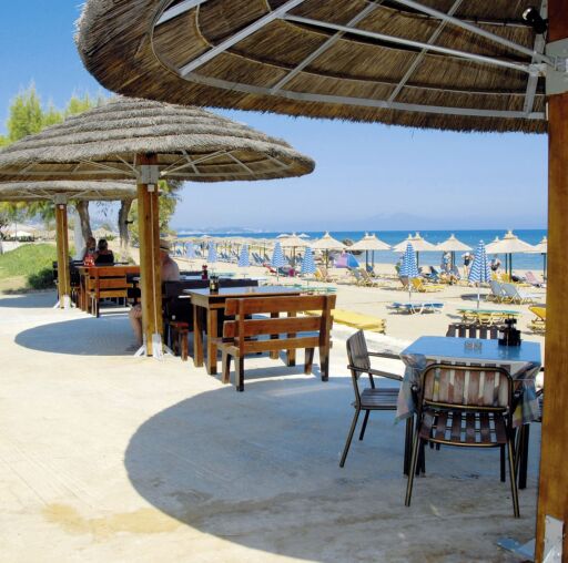 Plaka Beach Grecja - Hotel